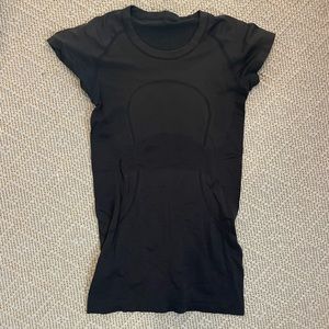 Lululemon swiftly tech short sleeve shirt
